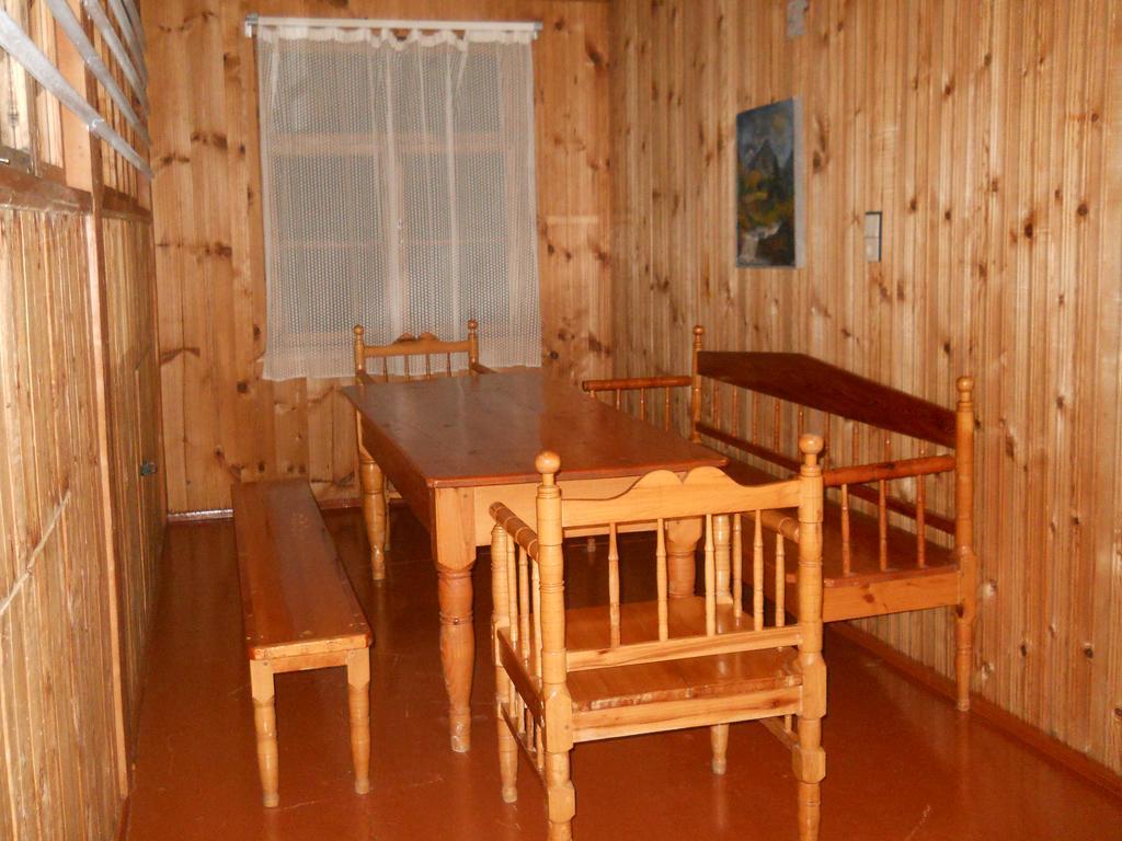 Lagami House Hotel Mestia Bagian luar foto