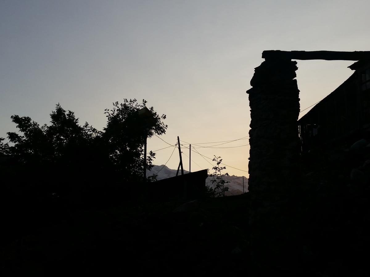 Lagami House Hotel Mestia Bagian luar foto