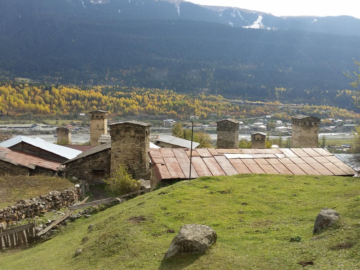 Lagami House Hotel Mestia Bagian luar foto