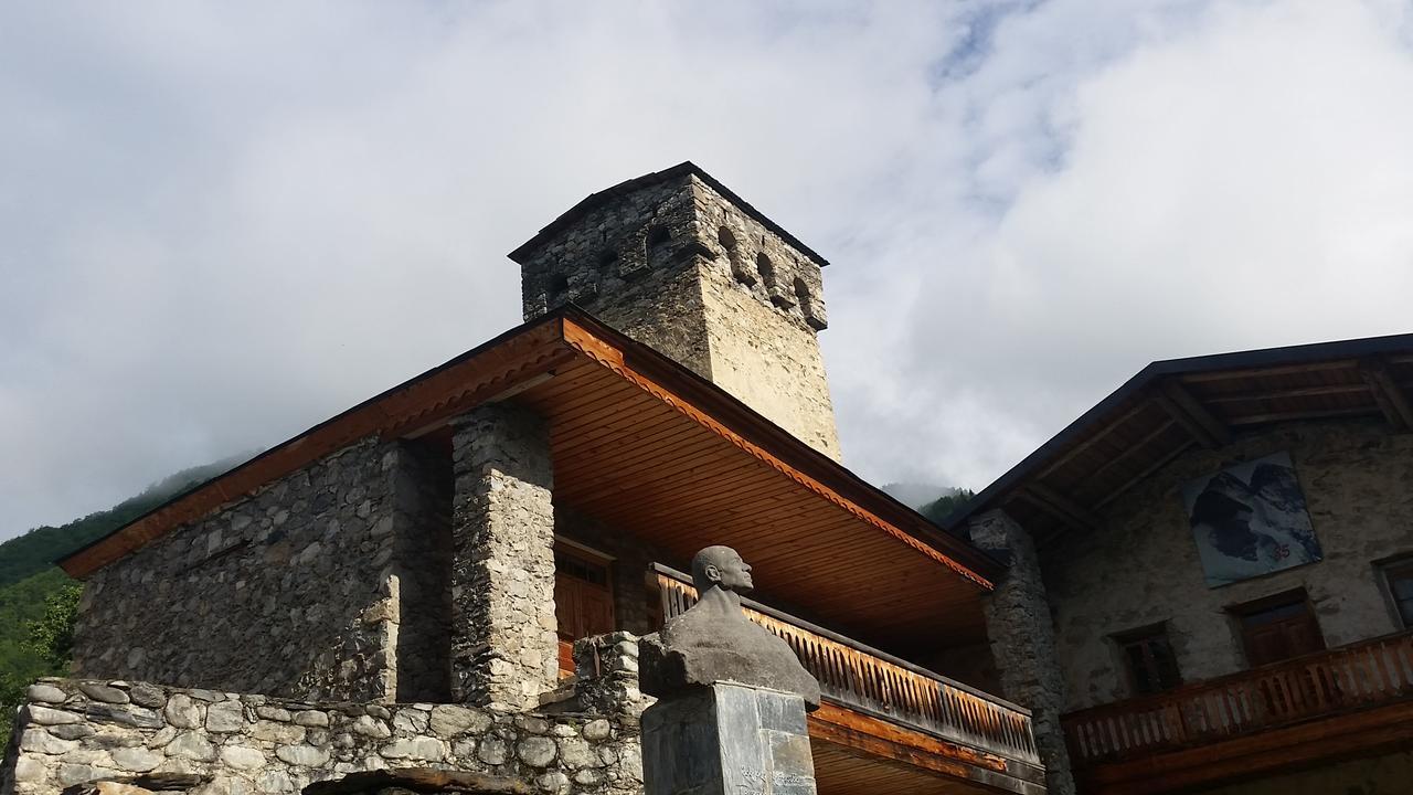 Lagami House Hotel Mestia Bagian luar foto