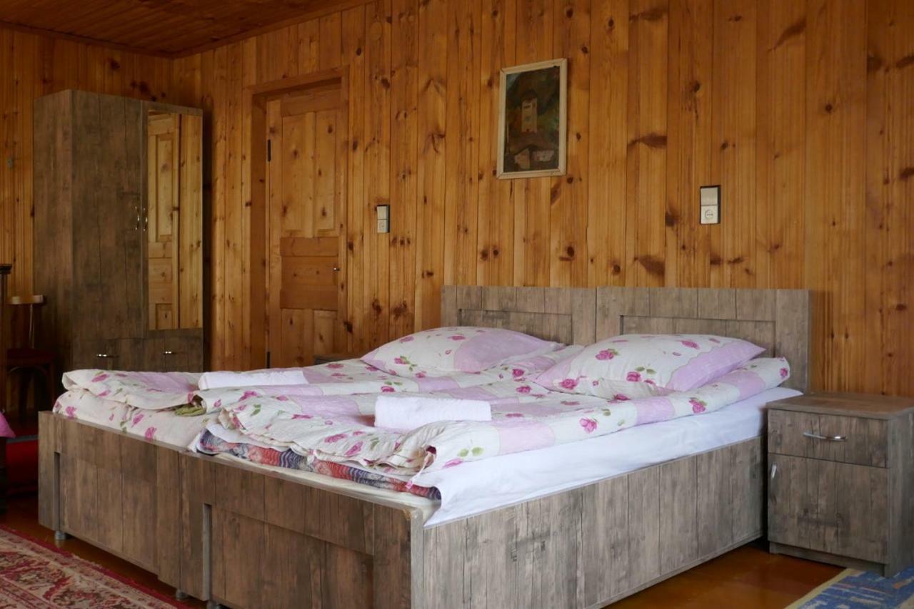 Lagami House Hotel Mestia Bagian luar foto